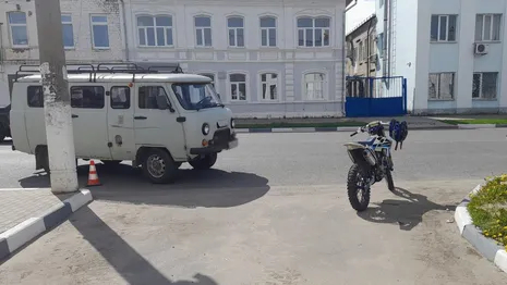 Во Владимирской области в аварии с УАЗом пострадал мотоциклист