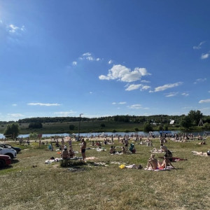 Жители Владимира массово пожаловались на сыпь после купания в озере Семязино