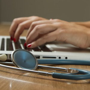 Во Владимире медикам станции СМП пересмотрят начисление выплат за интенсивность