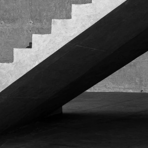 Во владимирской больнице мужчина прыгнул с лестницы и умер