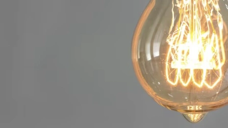 В Лакинске у жительницы коммуналки отключили свет за долги соседа