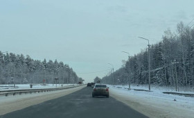 Двое парней пострадали во влетевшем в опору моста внедорожнике в Александрове