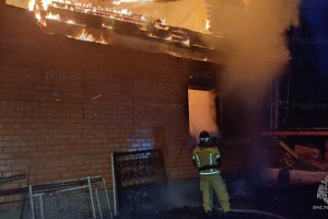 Во Владимирской области в новогоднюю ночь сгорел дом