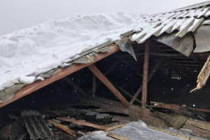 В Карабаново рухнула крыша 5-этажного дома из-за снега