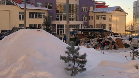 Жители Владимира пожаловались на горы мусора во дворах