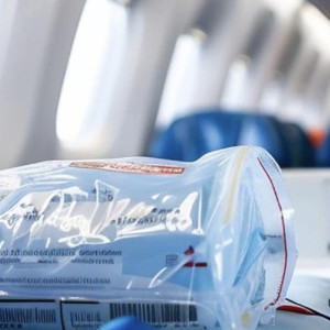 Владимирский врач спас женщину на борту самолета