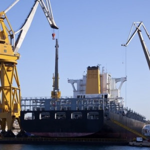 ВСУ обстреляли судостроительный завод в Керчи