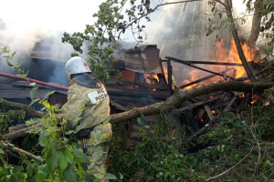 Во Владимирской области при пожаре пострадала пенсионерка