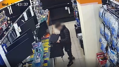 Во Владимире кража дорогих ноутбуков попала на видео