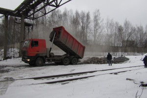 Семеро жителей Мурома попали под следствие за кражу 10 тонн ферромарганца с завода