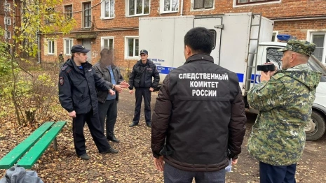 Житель Александрова задушил жену и завернул тело в ковер 