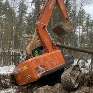 В Вязниковском районе работник предприятия угнал экскаватор ради поездки за алкоголем