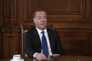 Белый дом не смог прокомментировать визит Медведева во Владимир