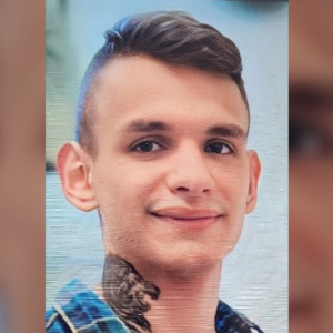 Во Владимире объявили в розыск 24-летнего парня с татуировкой на шее