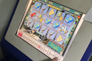 Двоих организаторов казино в Александровском районе будут судить