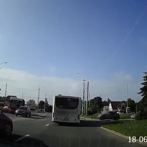 Во Владимире автомобилист бросил машину на дороге и сбежал