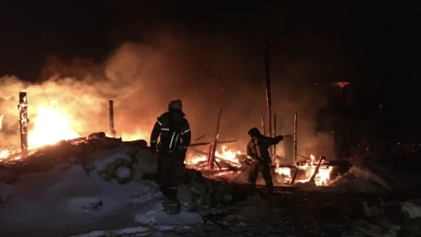 В деревне под Ковровом загорелась пилорама