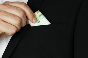 В Коврове давший взятку «трешкой» бизнесмен оплатил штраф в 10 млн рублей