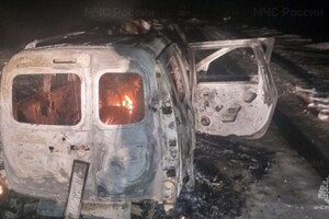 На М-7 под Судогдой огонь охватил микроавтобус