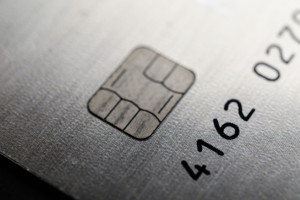 Жительница Камешково украла 300 тыс. рублей с карты друга