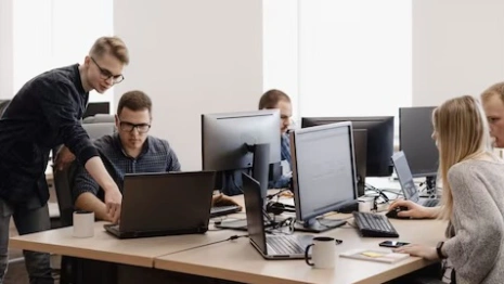 Во Владимирской области предприятия перестанут требовать от работников высшее образование