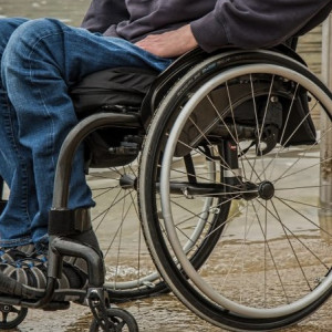 Во Владимирской области инвалид получил протез голени через суд