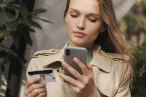 Жителей Владимирской области предупредили о новом виде мошенничества с NFC