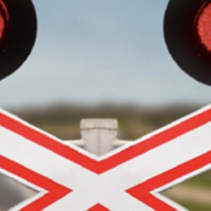 В Киржачском районе из-за срочных аварийных работ закрыли ж/д переезд