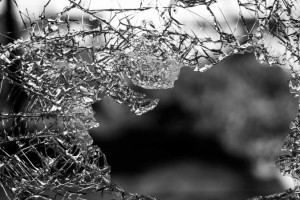 Во Владимире столкнулись легковушка, машина Росгвардии и служебный автобус