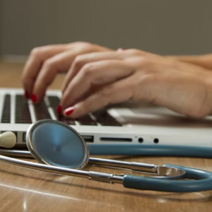 Во Владимире медики шести больниц остались без соцвыплат 