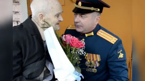 Во Владимире оркестр сыграл под окнами 99-летнего ветерана