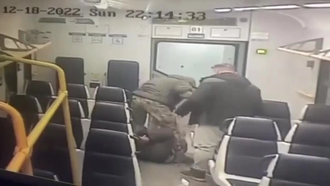 Расправа владимирца над пассажиром подмосковной электрички попала на видео