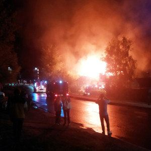 Появилось видео мощного пожара в центре Владимира