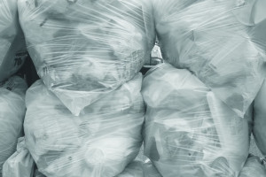 Пенсионерке из Владимирской области не вернули деньги за незаконный вывоз мусора