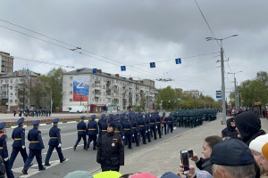 Во Владимире начался военный парад