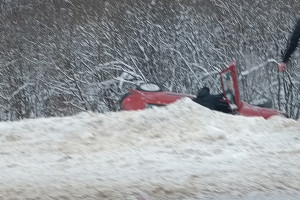 Во Владимирской области легковушку вынесло в кювет у трассы М-8