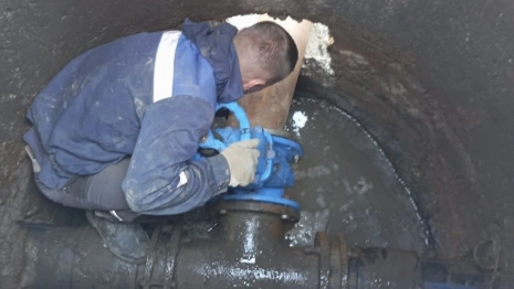 В Кольчугино коммунальщики забили на состояние скважин в трех поселках