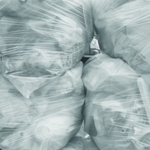 Пенсионерке из Владимирской области не вернули деньги за незаконный вывоз мусора