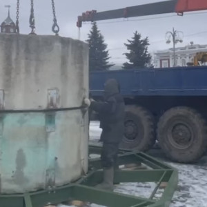 В центре Владимира начали собирать новогоднюю Елку