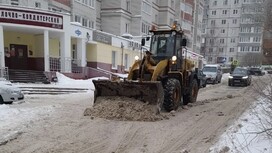 Владимирских автомобилистов попросили убрать машины с 6 улиц на ночь