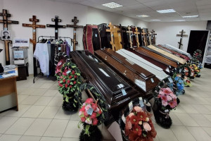 В Кольчугино похоронному бюро запретили торговать гробами под окнами