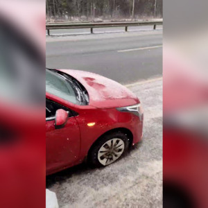 Автомобилисты массово пробили колеса на владимирской трассе