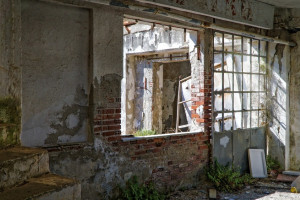 Падение подростка с 3 этажа в военном городке Владимира привело к уголовному делу