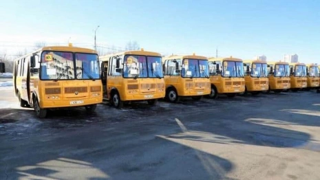 Школам Владимирской области раздали новые автобусы