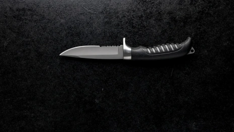 Житель Гусь-Хрустального напал на приятеля с ножом после ссоры из-за телефона