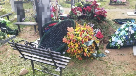 Полиция начала проверку после акта вандализма на могилах бойцов СВО в Вязниковском поселке