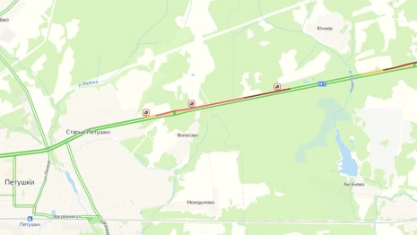 Перевернувшаяся на трассе М-7 Волга фура заблокировала въезд в Петушки 
