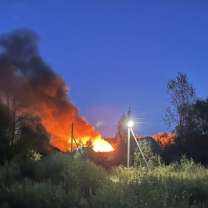 Во Владимирской области огонь уничтожил целое подворье