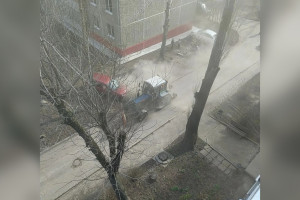 Жители Владимира возмутились пыльной уборкой дорог
