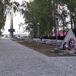 В Вязниках продолжили благоустройство Аллеи Боевой славы